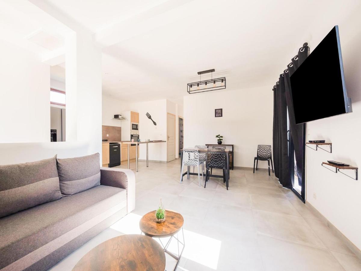 Fully Renovated House Only Few Minutes Walk Away From Ohama Beach В'єрвіль-сюр-Мер Екстер'єр фото